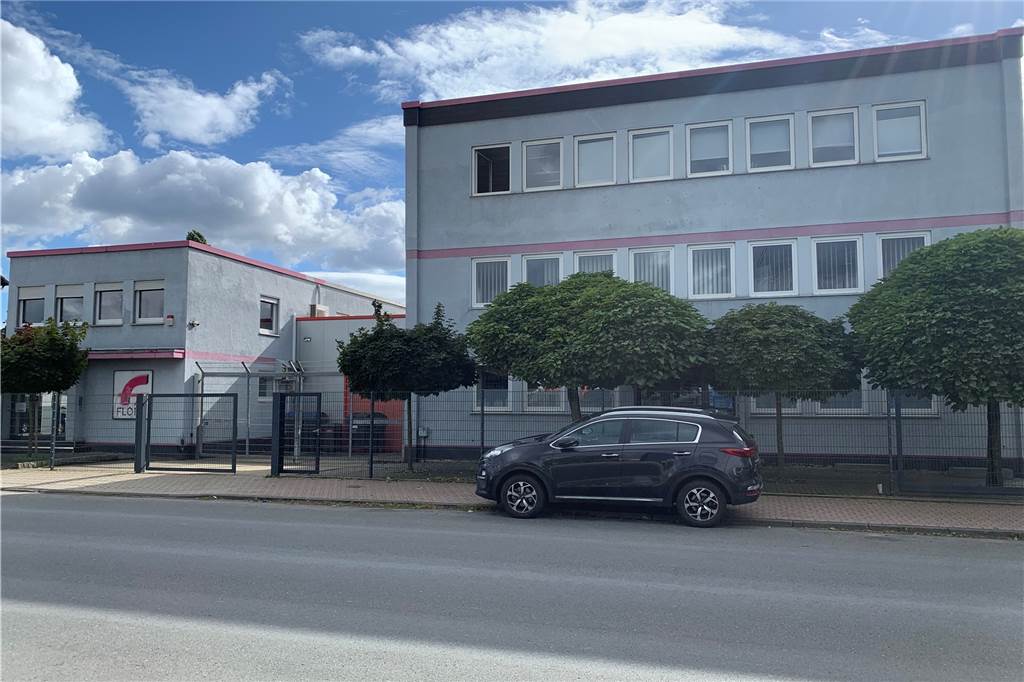 Castrop-Rauxeler Mittelständler in Sorge: „Das wird ein ruppiger Winter" Die zwei grau, mit rosa Streifen verzierte Gebäude befinden sich an der Rheinstraße in Castrop-Rauxel.