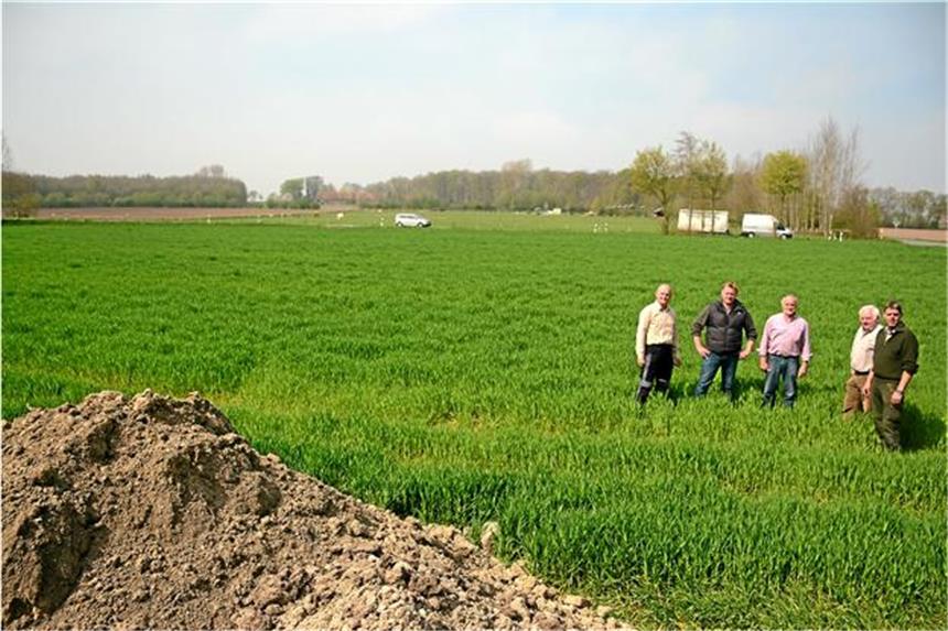 Protest gegen geplantes Tierheim formiert sich Die Fläche in Sabstätte, direkt an der alten B 70 halten die Nachbarn für absolut ungeeignet, um dort ein Tierheim zu bauen.