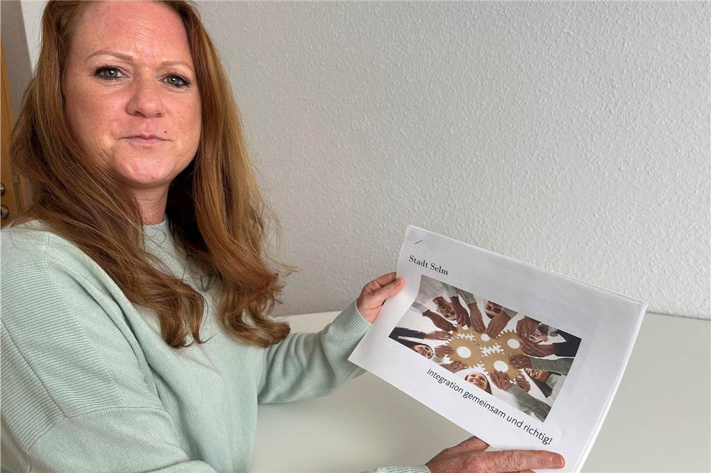 Details zur neuen Petition: „Bürger und Flüchtlinge einbeziehen“ Die Forderungen zur Verbesserungen der Situation für Flüchtlinge und Anwohner in Selm lässt die Selmerin Melanie Offergeld dem NRW-Petitionsausschuss zukommen.