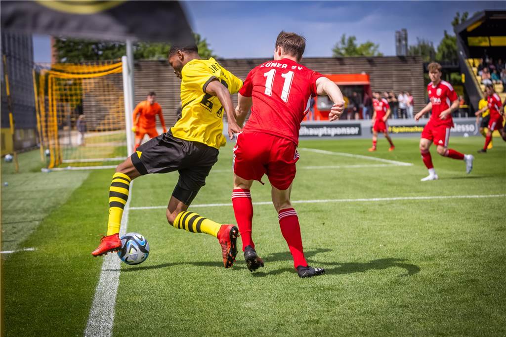 Die Fotos zum Testspiel von Borussia Dortmunds U23 gegen den Lüner SV. 