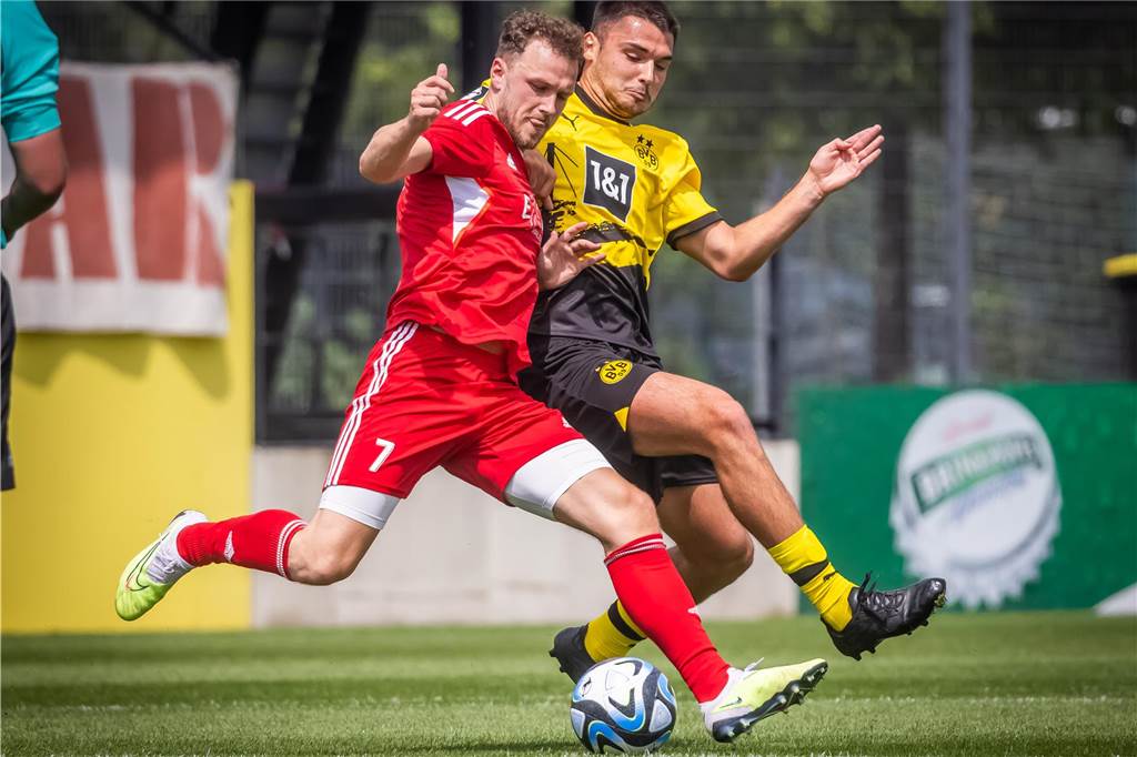 Die Fotos zum Testspiel von Borussia Dortmunds U23 gegen den Lüner SV. 