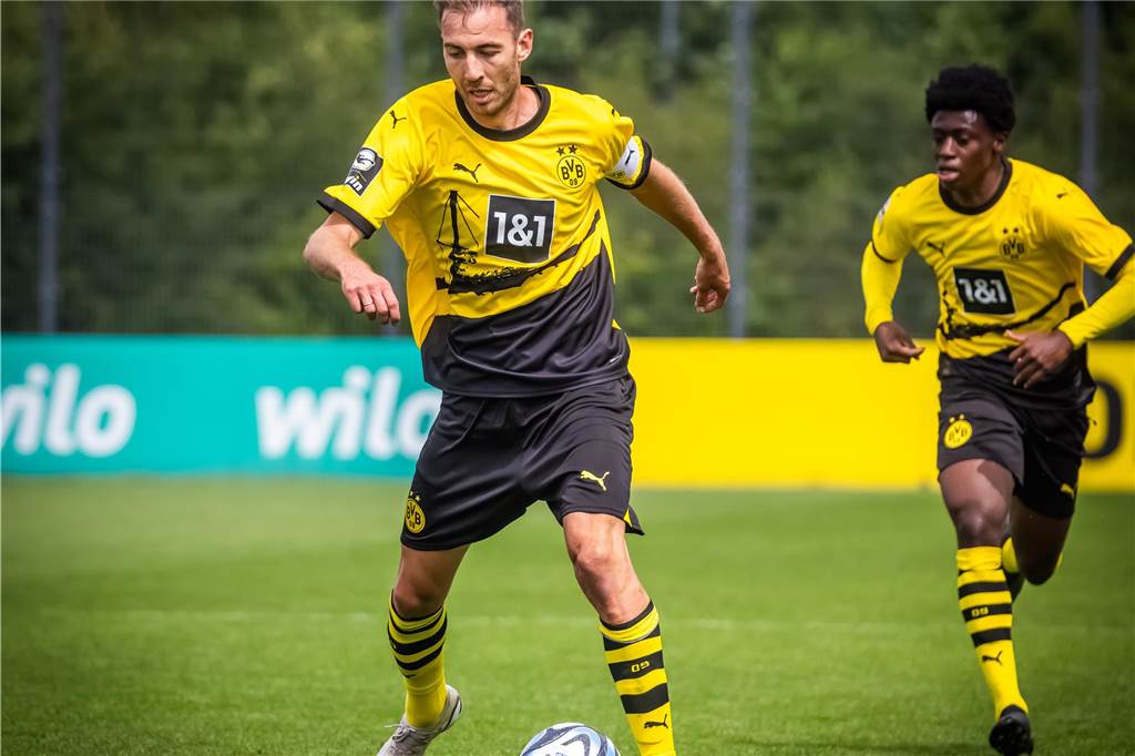 Die Fotos zum Testspiel von Borussia Dortmunds U23 gegen den Lüner SV. 