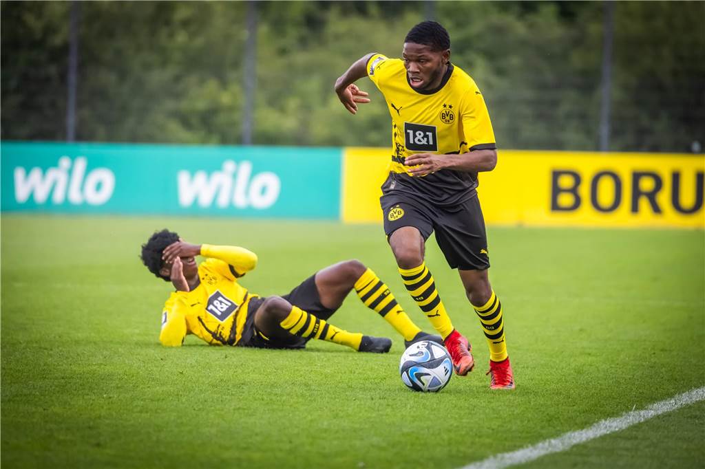 Die Fotos zum Testspiel von Borussia Dortmunds U23 gegen den Lüner SV. 