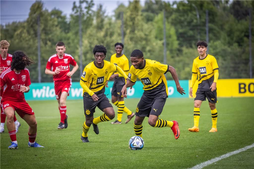 Die Fotos zum Testspiel von Borussia Dortmunds U23 gegen den Lüner SV. 