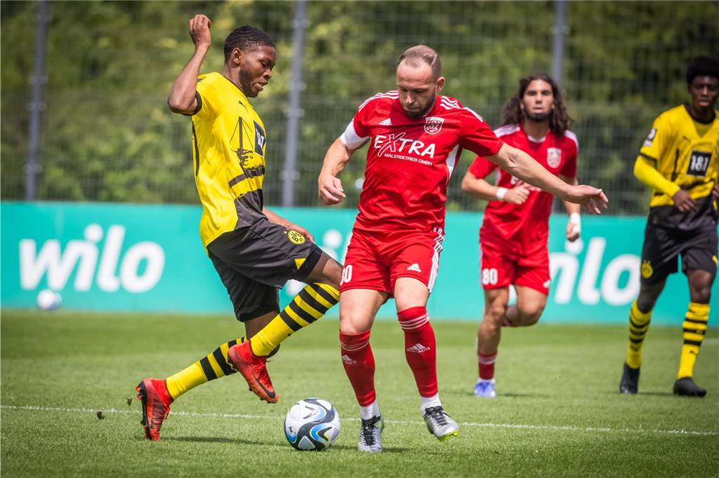 Die Fotos zum Testspiel von Borussia Dortmunds U23 gegen den Lüner SV. 