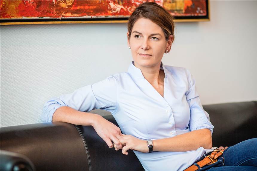 Laschet holt sich ehemalige „Bild“-Chefredakteurin ins Wahlkampfteam Die frühere Bild-Chefredakteurin und anschließende Geschäftsführerin des Nachrichtensenders n-tv und Chefredakteurin der RTL-Zentralredaktion, Tanit Koch, wird Wahlkampfberaterin des CDU-Vorsitzenden und Unions-Kanzlerkandidaten Laschet.