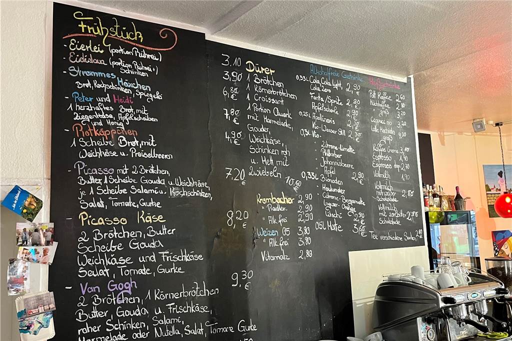 Kunst-Café Lünen schließt bald – aber nicht vollständig Die Frühstücksmenüs sind Malern aber auch Märchen nachempfunden.