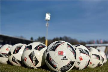 Die Fußball-Bundesliga boomt - auch für Spielervermittler. Foto: Thorsten Wagner