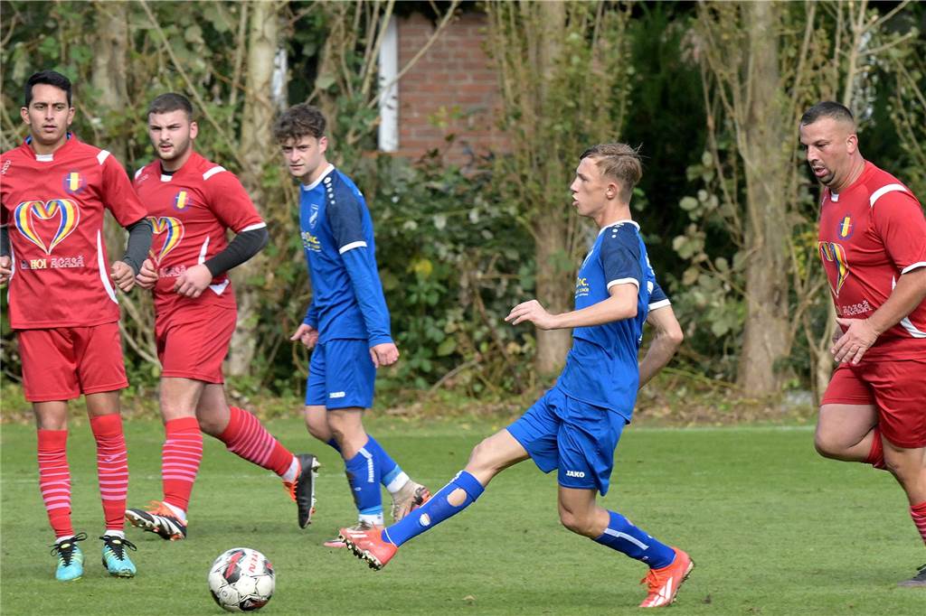 Die Fußballer aus Lünen waren am Wochenende erfolgreich, die Handballerinnen verloren.