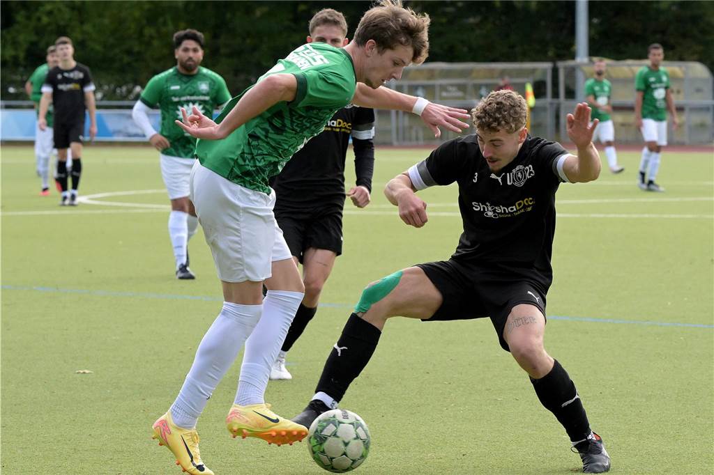Die Fußballer aus Lünen waren am Wochenende erfolgreich, die Handballerinnen verloren.