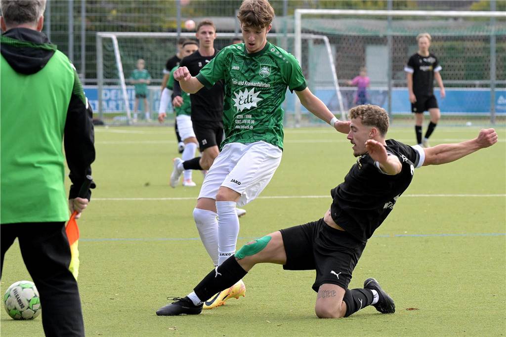 Die Fußballer aus Lünen waren am Wochenende erfolgreich, die Handballerinnen verloren.