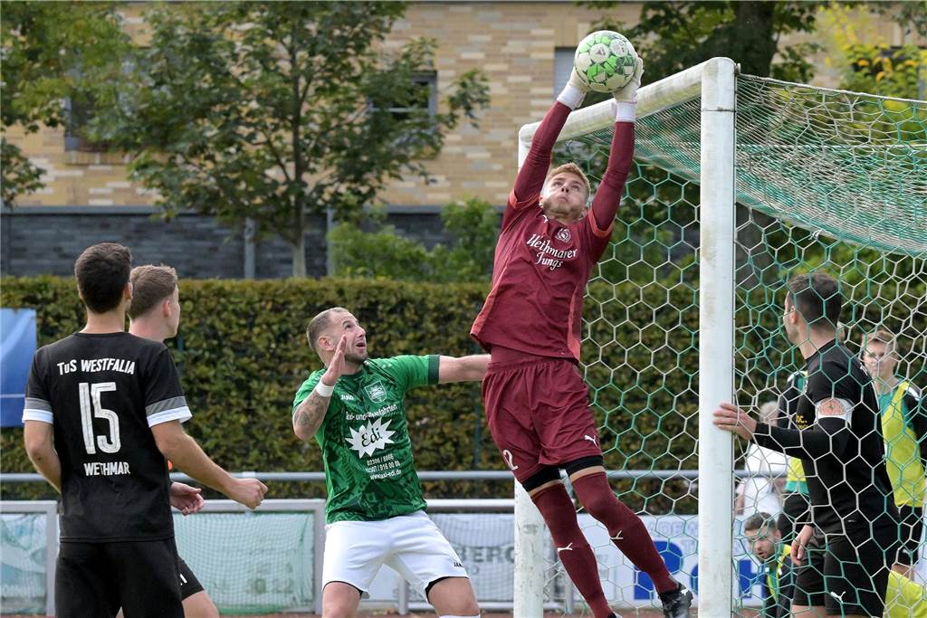 Die Fußballer aus Lünen waren am Wochenende erfolgreich, die Handballerinnen verloren.
