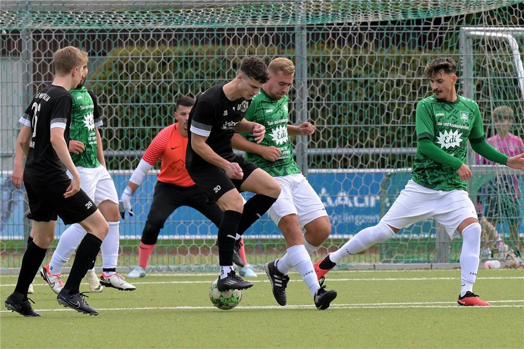 Die Fußballer aus Lünen waren am Wochenende erfolgreich, die Handballerinnen verloren.