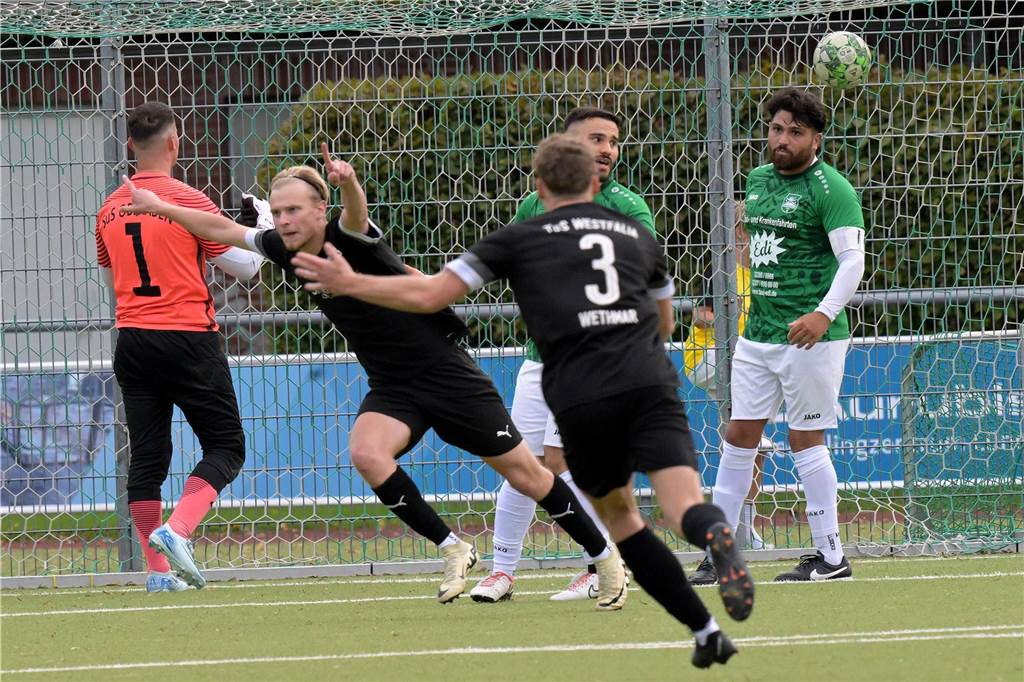Die Fußballer aus Lünen waren am Wochenende erfolgreich, die Handballerinnen verloren.