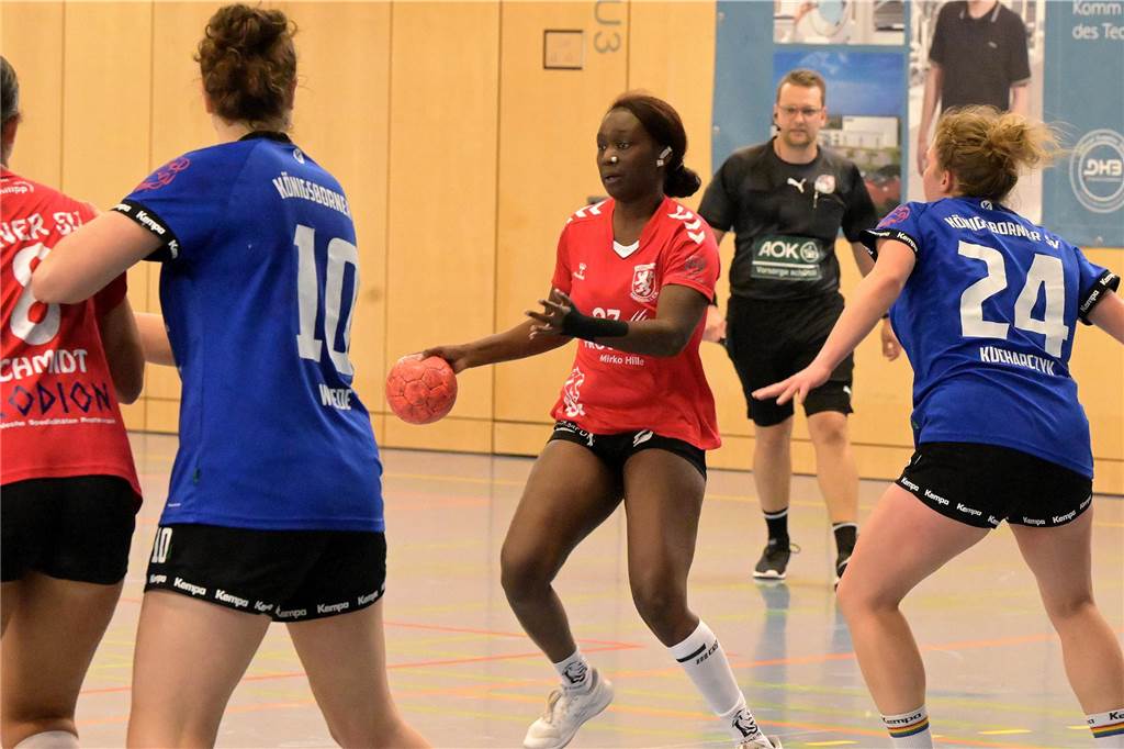 Die Fußballer aus Lünen waren am Wochenende erfolgreich, die Handballerinnen verloren.