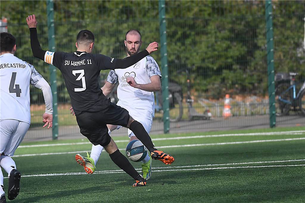 Die Fußballer des SV Wacker Obercastrop II (3.) mussten sich zum Rückrundenauftakt der Kreisliga A mit einem torlosen Remis zufriedengeben. Gegen den SV Wanne II (8.) spielte die Mannschaft von Trainer Björn Brinkmann 0:0-Unentschieden.