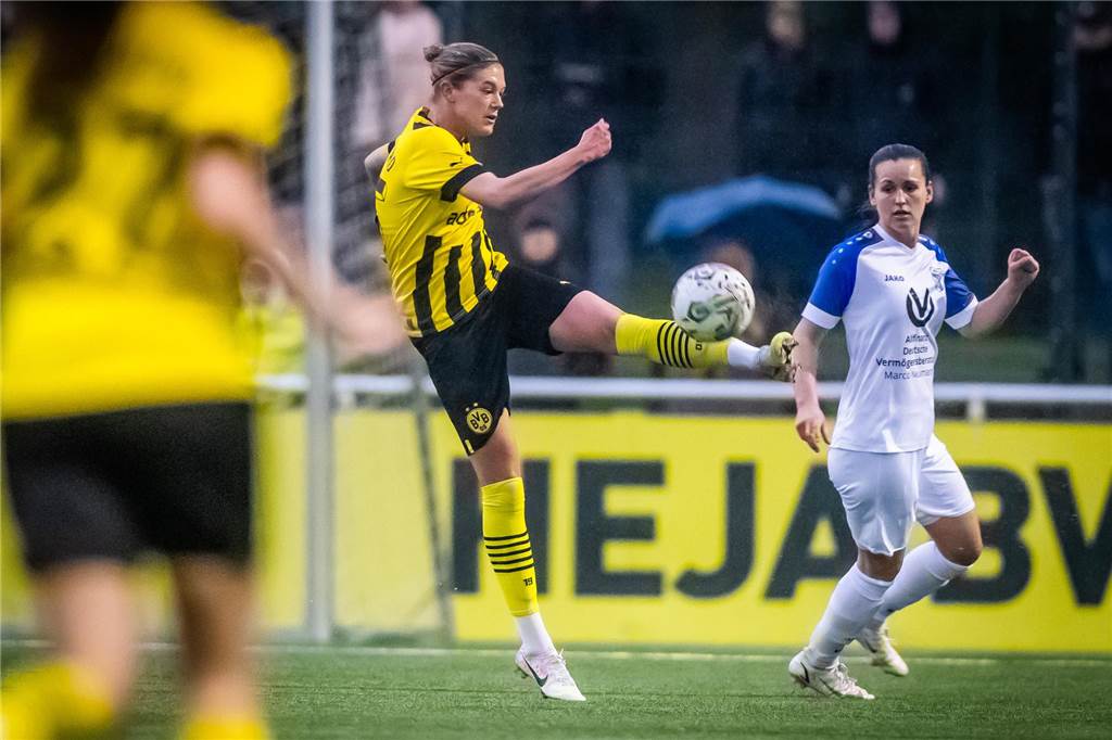 So sehen die Ligen für die Fußballer in Westfalen aus: Alle Staffeln in der Übersicht Die Fußballerinnen von Borussia Dortmund spielen als Aufsteiger in der Landesliga 2.