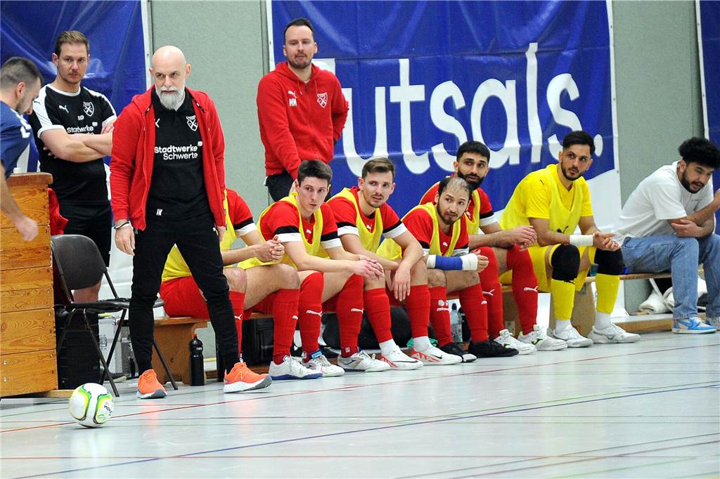 Die Futsaler von Holzpfosten Schwerte haben gegen den FC Niederrhein Soccer mit 5:1 gewonnen.