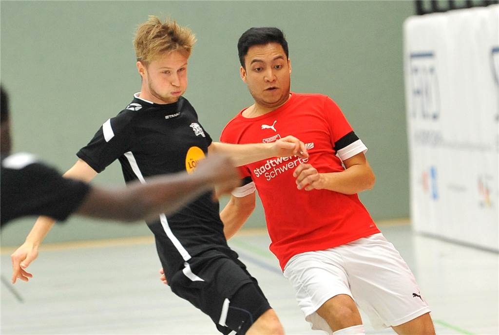 Die Futsaler von Holzpfosten Schwerte haben mit 4:3 gegen die Köln Panthers gewonnen.