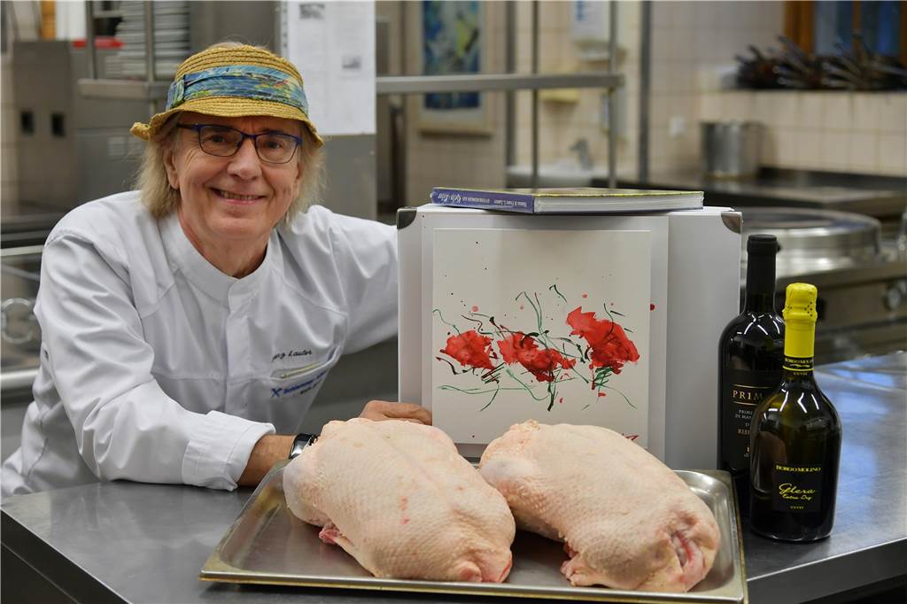 Franz Lauter macht sich Sorgen um sein Team im Schlossrestaurant Nordkirchen Die Gänse-Aktion vor und zu Weihnachten kam bei den Gästen des Schlossrestaurants Nordkirchen sehr gut an, war aber nur ein Tropfen auf den heißen Stein, sagt Franz Lauter.