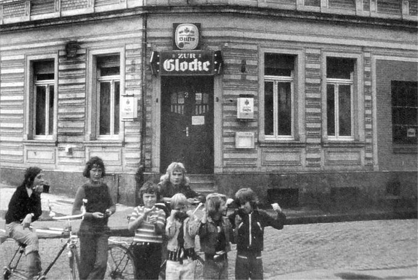 Gaststätte "Zur Glocke" wich dem City-Center Die Gaststätte "Zur Glocke" gibt es seit dem Ende der 1970er-Jahre nicht mehr.