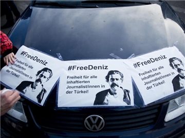 Die gegen Yücel verhängte Untersuchungshaft hat bei Regierung, Parteien und Journalistenverbänden Unverständnis und Empörung ausgelöst. Foto: Kay Nietfeld