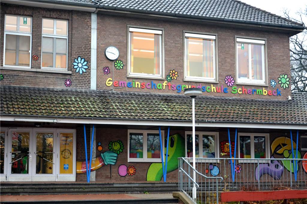 Grundschule Schermbeck: Drei Varianten zur Auswahl – So teuer sind sie Die Gemeinschaftsgrundschule Schermbeck: Bei der Planung um den Schulbau geht es voran.