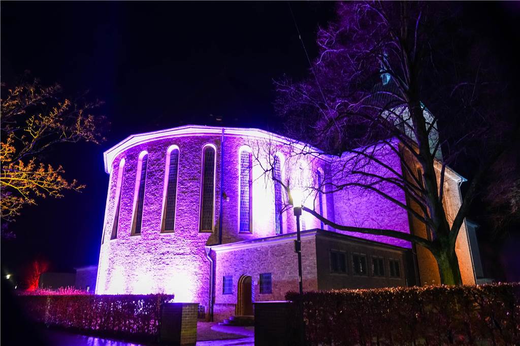 Georgskirche beleuchtet
