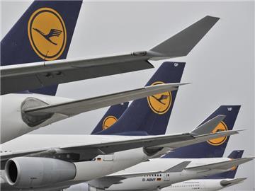 Die globalen Krisen drücken den Absatz von Lufthansa. (Archivbild)
