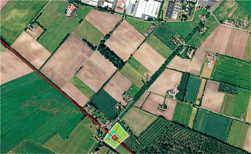 Kein Gesprächstermin für Vredener und Winterswijker Die Grafik im unteren Teil des Bildes markiert den Standort, den das grenzüberschreitende Dienstleistungszentrum haben soll. Oben ist das Industriegebiet Gaxel zu erkennen; die rote Linie im Bild ist der Grenzverlauf.