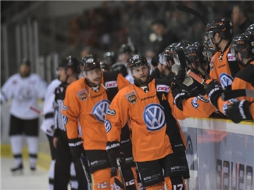 Die Grizzlys Wolfsburg stehen im DEL-Finale. Foto: Silas Stein