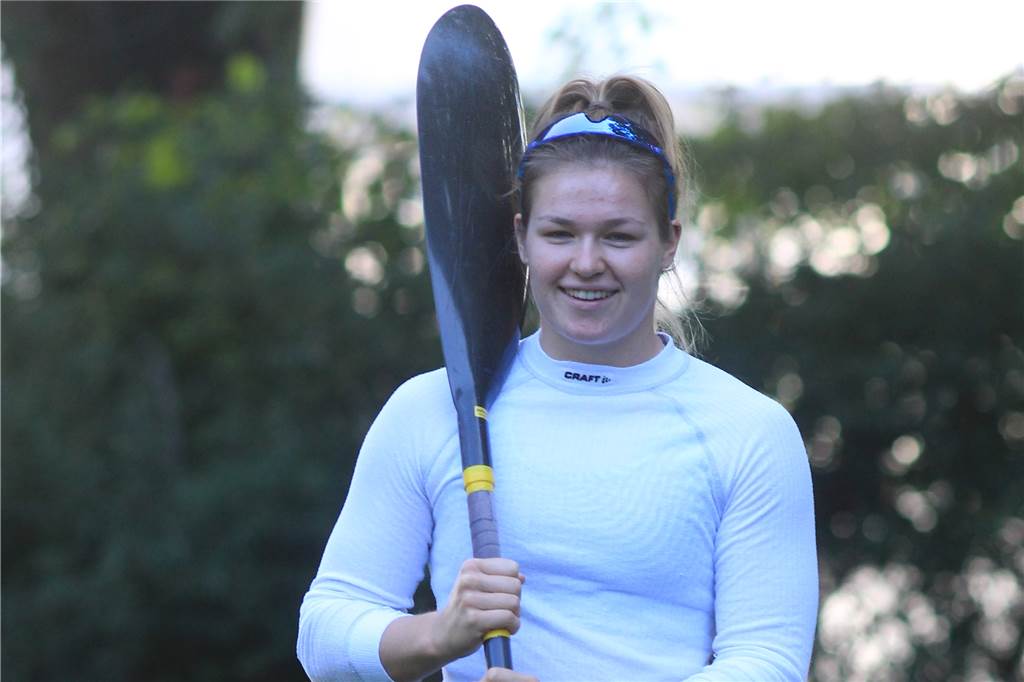 Jule Hake nimmt Olympia ins Visier Die große Leidenschaft von Jule Hake ist das Paddeln.