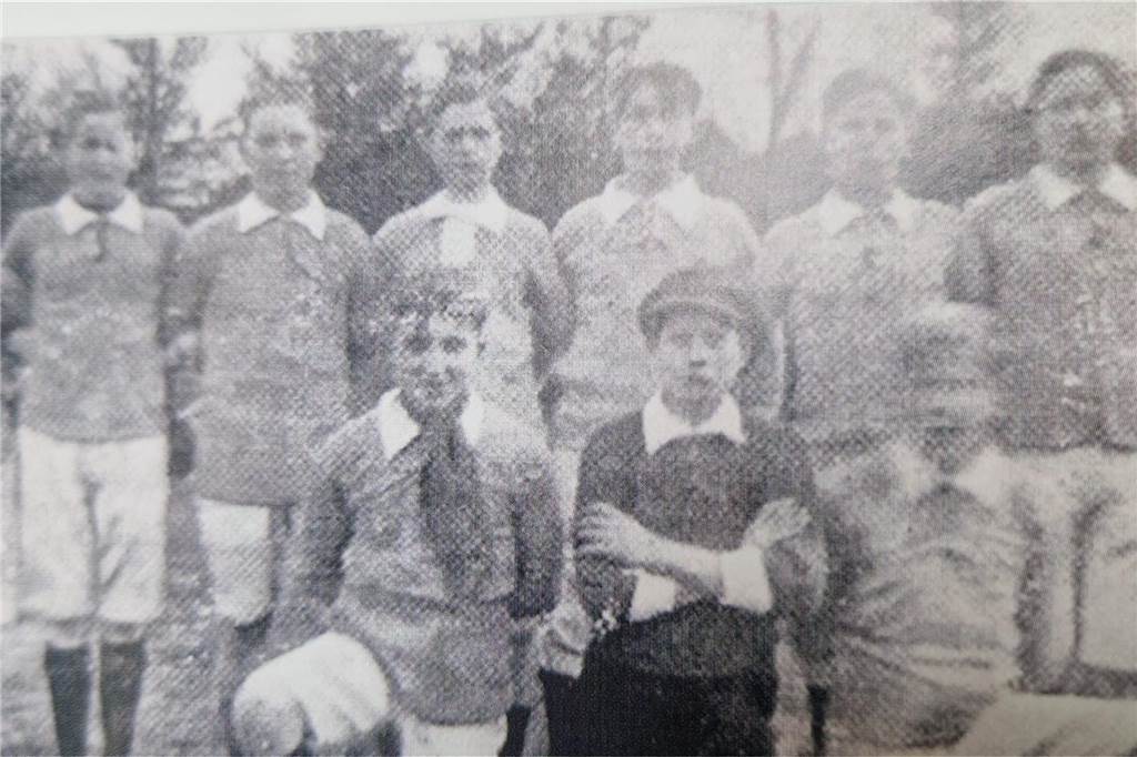 Union Wessum feiert Jubiläum – der 100+3. Geburtstag Die Gründungsmannschaft des SV Union Wessum von 1920