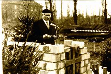 Die Grundsteinlegung für die Selmer evangelische Kirche am Markt erfolgte im Jahr 1967.