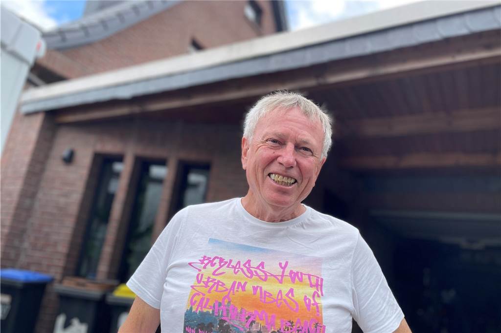 Wolfgang Preikschat versteht die Politik nicht mehr: Riesen-Rätsel um Grundsteuer-Explosion Wolfgang Preikschat (73) war auch bei der Bürgerinfoversammlung, die die SPD anberaumte. Vor seinem Haus in Ickern-End sagt er, dass dort auch vor allem Ratlosigkeit herrschte.