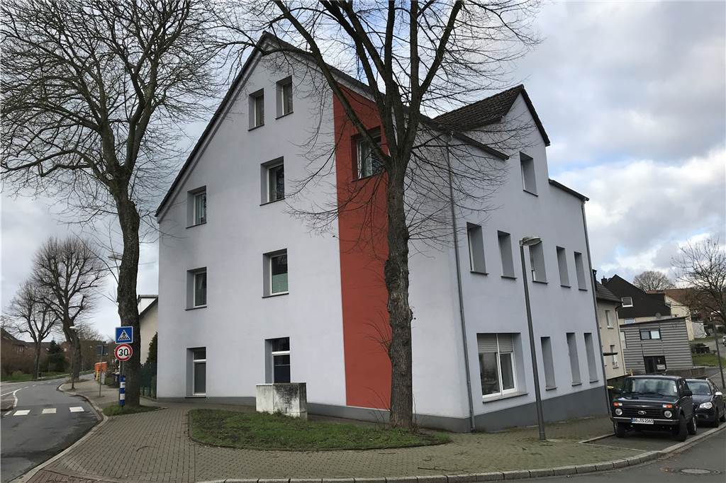Castrop-Rauxeler Mietmarkt bietet alles vom Schloss Bladenhorst bis zur Sozialwohnung Die günstigste Wohnung wird Mitte Februar in diesem Haus in Frohlinde angeboten.