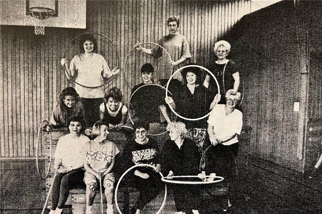 Ein Sportverein als Identitätsstifter eines Stadtteils - Grün-Weiß Barkenberg wird 50 Die Gymnastikgruppe um Karin Weiffenbach war die Keimzelle des organisierten Sports in Barkenberg.