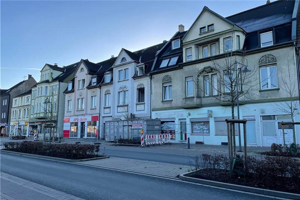 Neubau für Netto und dm an der Kreisstraße Selm: Abriss rückt näher Die Häuser an der Kreisstraße in Selm stehen seit rund eineinhalb Jahren leer. Noch immer gibt es keinen konkreten Termin, wann sie abgerissen werden sollen.