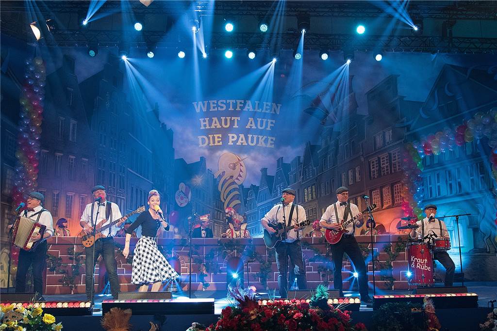 Halterner Karnevals-Band tritt im WDR-Fernsehen auf - erstes Mal ohne Torsten Schmidt Die Halterner Band "Kraut & Rübe" 2019 beim Auftritt "Westfalen haut auf die Pauke".