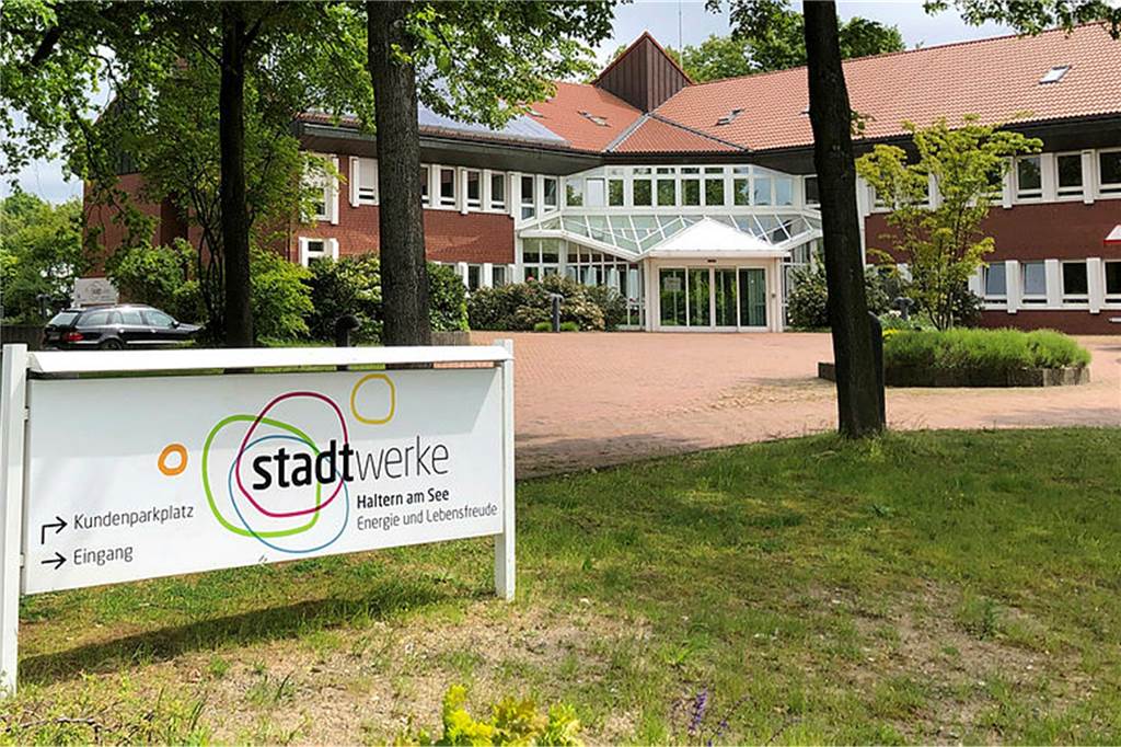 Strom zu teuer? Verbraucherzentrale droht mit Klage gegen Stromversorger Die Halterner Stadtwerke erheben in der Grundversorgung mit Strom einen teureren Verbrauchstarif.