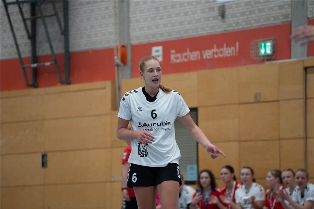 Die Handballerinnen des Lüner SV tüteten mit dem Sieg bei Oespel-Kley den Meistertitel und Aufstieg ein.