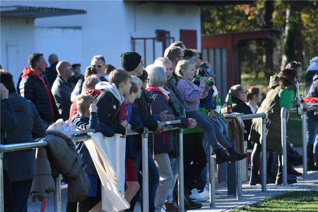 Teams des TuS Henrichenburg wurden getrennt: Sportlicher Leiter im Wechselbad der Gefühle TuS Henrichenburg