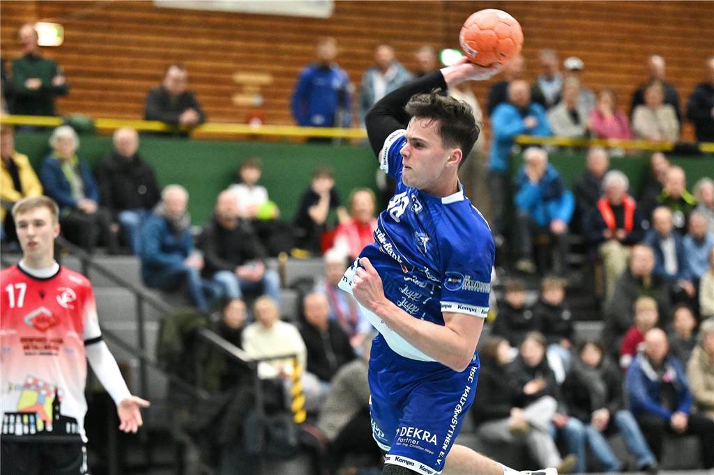 Die Herren des HSC Haltern-Sythen verspielten am Samstagabend (15. Februar) eine Sechs-Tore-Führung gegen die TG Voerde und verloren am Ende nach enttäuschenden 40 Minuten mit 23:30 (13:11) ziemlich deutlich - sehr zum Ärger von Trainer Maurice Abstins, der schon während des Spiels und auch danach tobte.