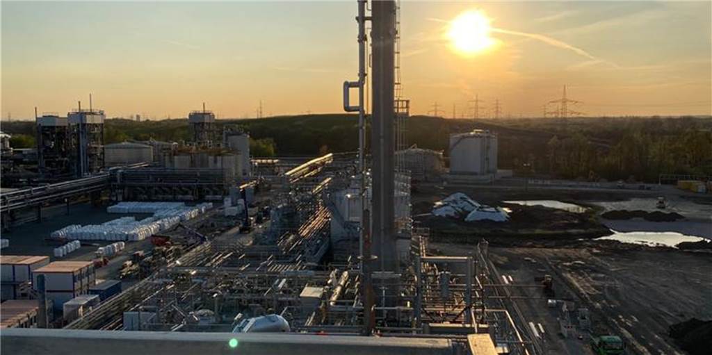 Rain Carbon legt in Castrop-Rauxel bedeutende Anlage bei Rütgers still Die HHCR-Anlage auf dem Betriebsgelände von Rütgers in Rauxel ging im Frühjahr 2020 in Betrieb. Nun ist sie abgeschaltet, um Energie zu sparen.
