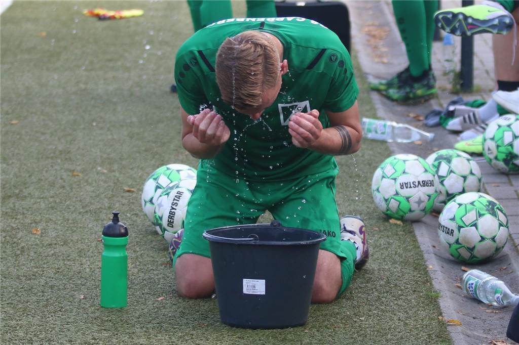 GS Cappenberg erlebt Rückschritt im Spiel gegen SV Afferde Jonas Osterkemper kühlt sich ab.