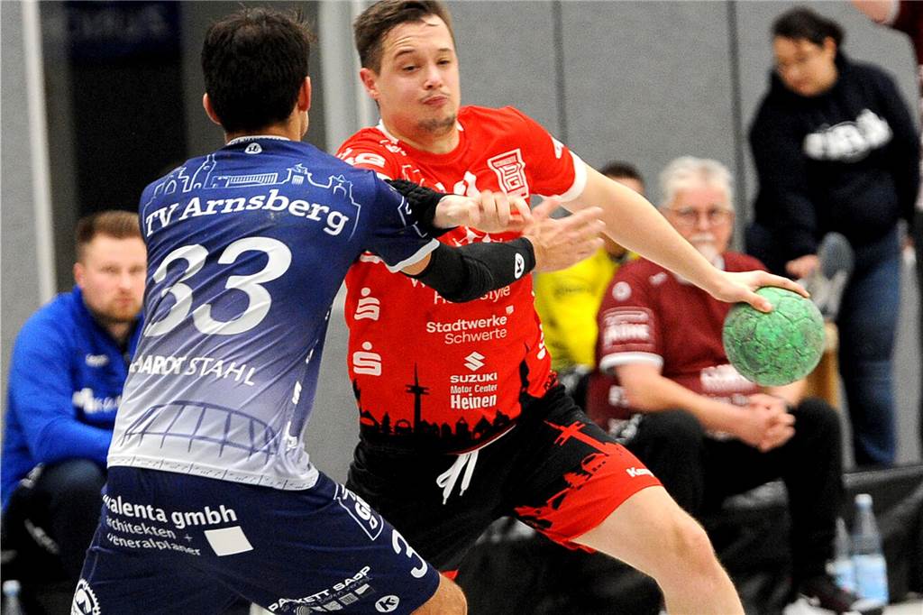 Die HSG Schwerte/Westhofen hat gegen den TV Arnsberg mit 30:29 gewonnen.