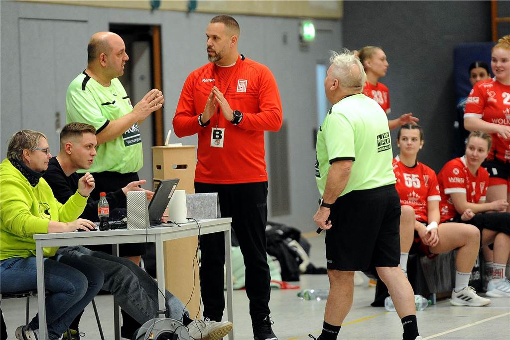 Die HSG Schwerte/Westhofen hat gegen die DJK TuS Oespel-Kley mit 17:19 verloren.