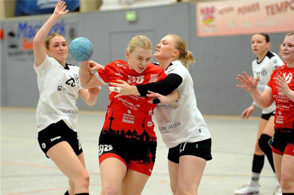 Die HSG Schwerte/Westhofen hat gegen die DJK TuS Oespel-Kley mit 17:19 verloren.