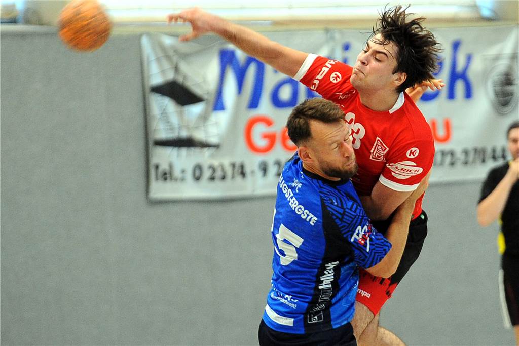 Die HSG Schwerte/Westhofen hat gegen die HVE Villigst-Ergste II mit 25:26 verloren.