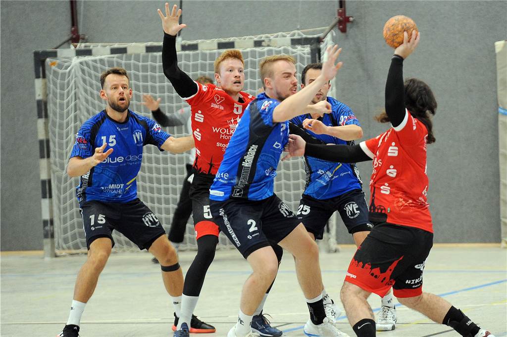 Die HSG Schwerte/Westhofen hat gegen die HVE Villigst-Ergste II mit 25:26 verloren.